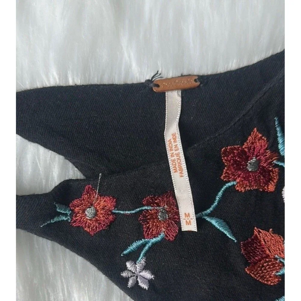 Free People Whimsical Embroidery Black Top Size M - Picture 6 of 8